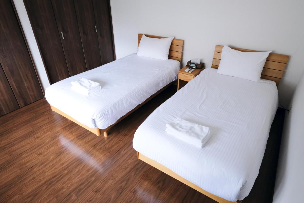 Вилла Kashiwa House Фурано Экстерьер фото