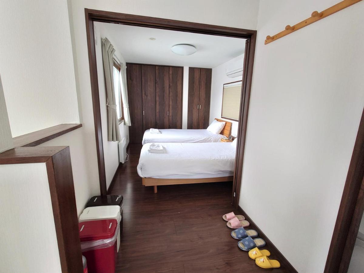 Вилла Kashiwa House Фурано Экстерьер фото