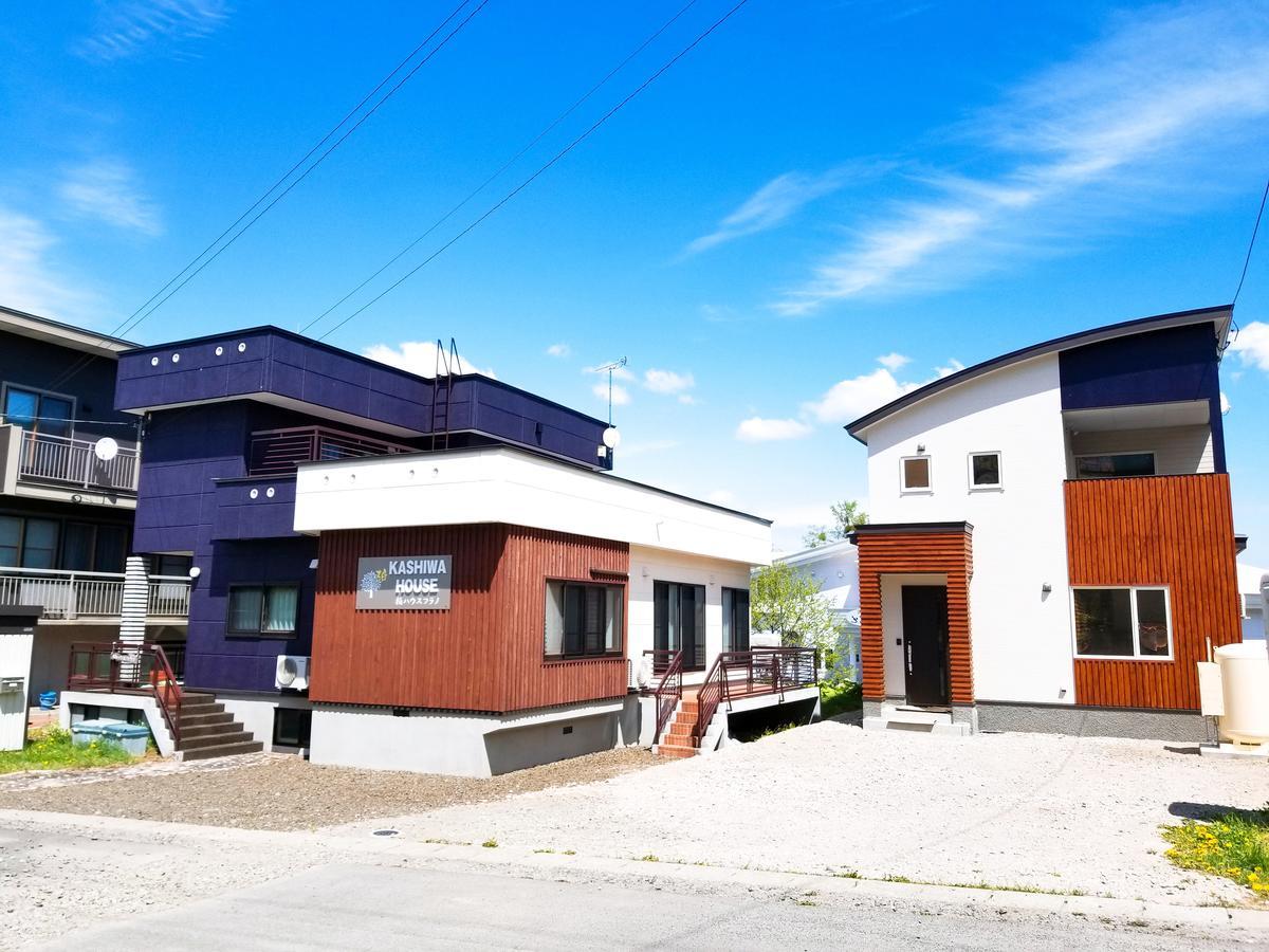 Вилла Kashiwa House Фурано Экстерьер фото